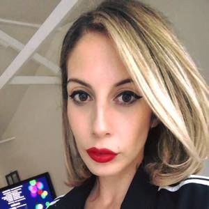 Meet your Posher, Stephanie marie